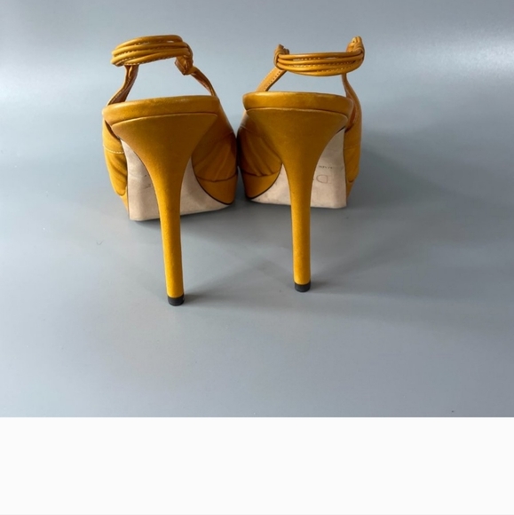 CHRISTIAN DIOR - Picture 3 of 6